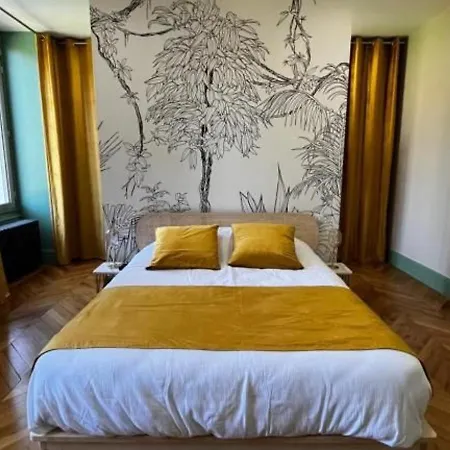 D'hotes Raffinees Avec Piscine A La Fleche, Proche Zoo Et Prytanee National - Fr-1-410-417 Bed & Breakfast *