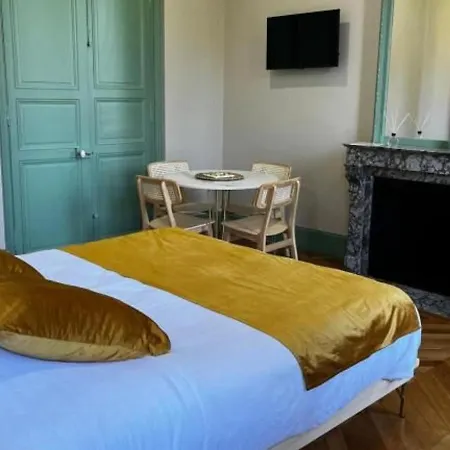 Bed & Breakfast D'hotes Raffinees Avec Piscine A La Fleche, Proche Zoo Et Prytanee National - Fr-1-410-417